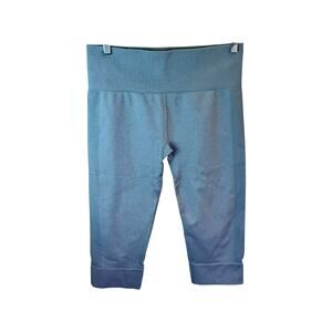 Lululemon Take a Hint/Flow Crop Leggings/capri pants Women 10 Gray Compression